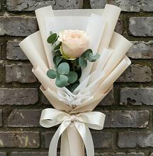 Букет цветов из:  Розы в Кедровом Красноярского края