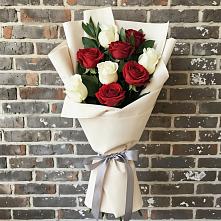 Букет цветов из:  Розы в Кедровом Красноярского края