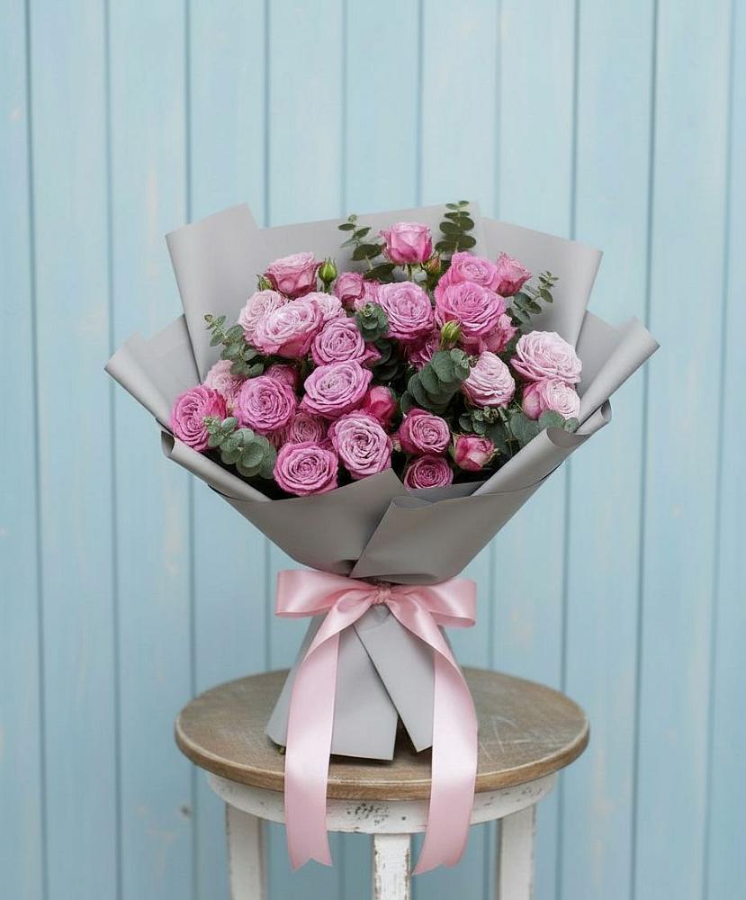 Букет цветов из: Розы в Кедровом Красноярского края