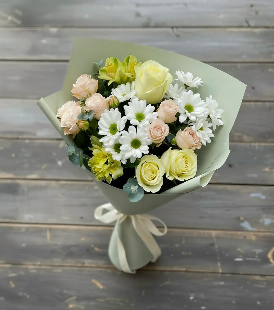 Букет цветов из: Альстромерии, Розы и Хризантемы в Кедровом Красноярского края