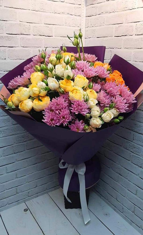 Букет цветов из: Хризантемы и Розы в Кедровом Красноярского края