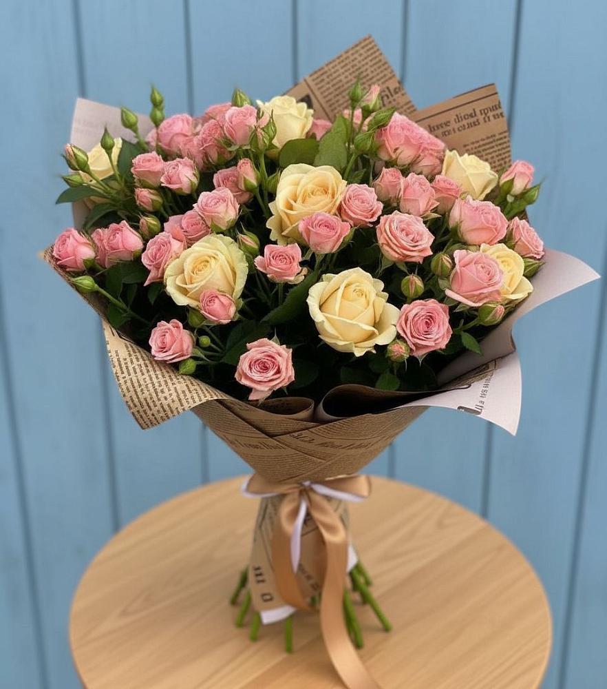 Букет цветов из: Розы в Кедровом Красноярского края