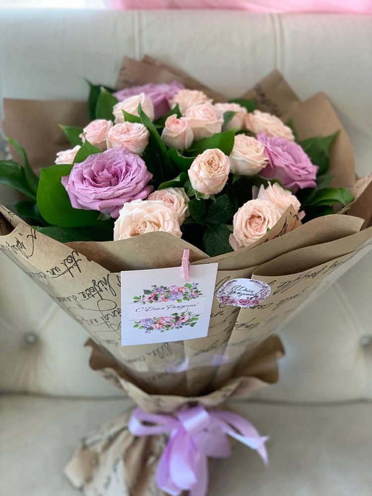 Букет цветов из: Розы в Кедровом Красноярского края