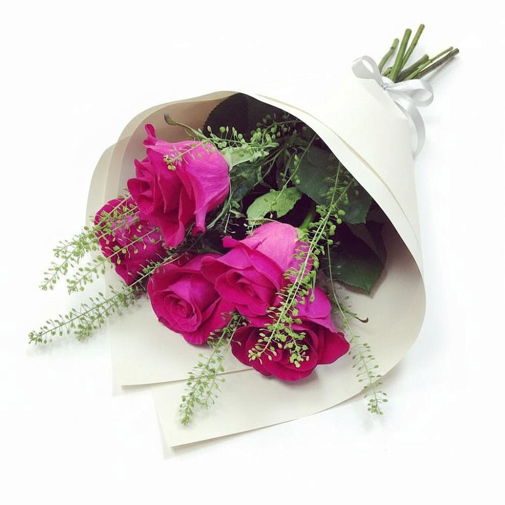 Букет цветов из: Розы в Кедровом Красноярского края