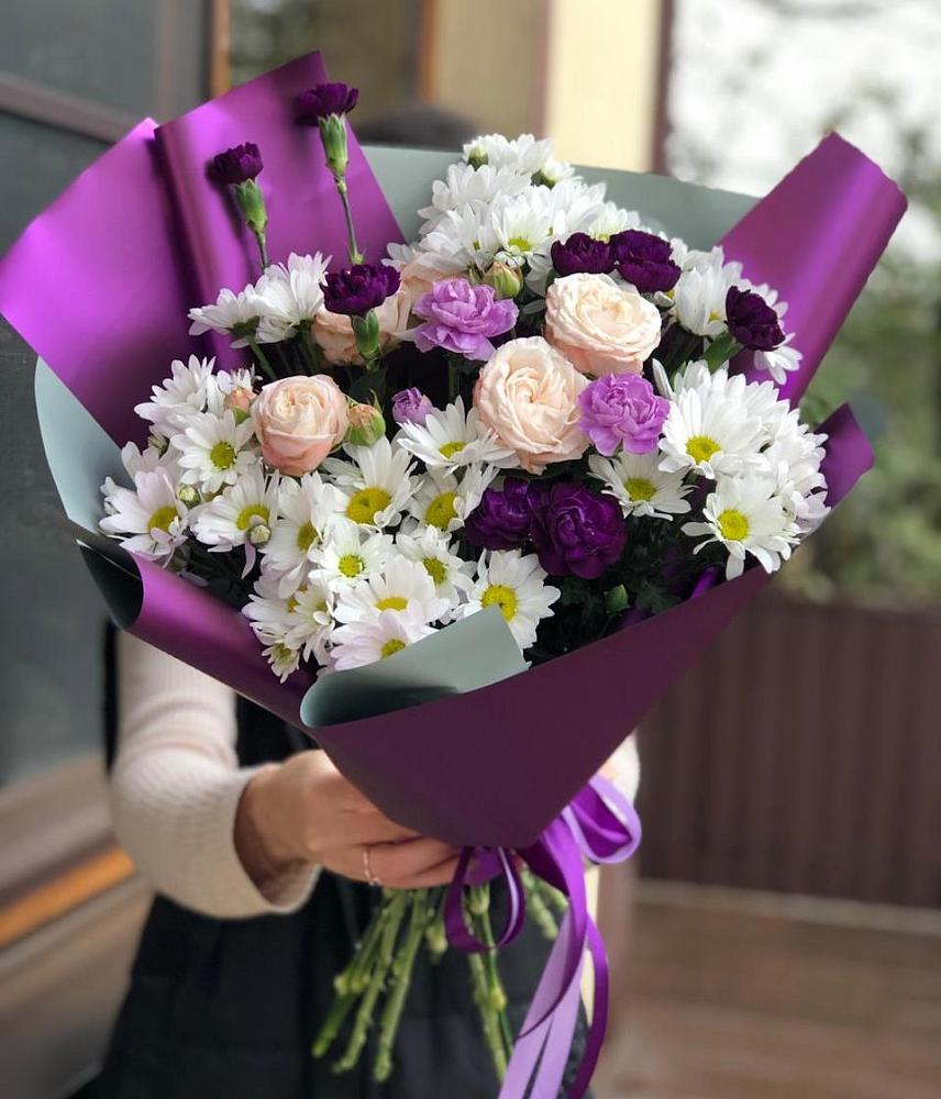 Букет цветов из: Хризантемы, Гвоздики и Розы в Кедровом Красноярского края