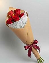 Букет цветов из:  Розы в Кедровом Красноярского края
