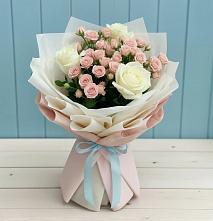 Букет цветов из:  Розы в Кедровом Красноярского края