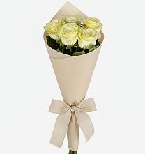 Букет цветов из:  Розы в Кедровом Красноярского края