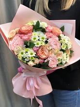 Букет нежные объятья в Кедровом Красноярского края Букет цветов из: Гвоздики, Розы и Хризантемы в Кедровом Красноярского края