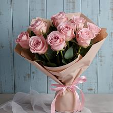 Букет цветов из:  Розы в Кедровом Красноярского края