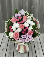 Букет цветов из:  Альстромерии, Гвоздики, Розы и Хризантемы #REPLACE_PRED# Кедровом Красноярского края
