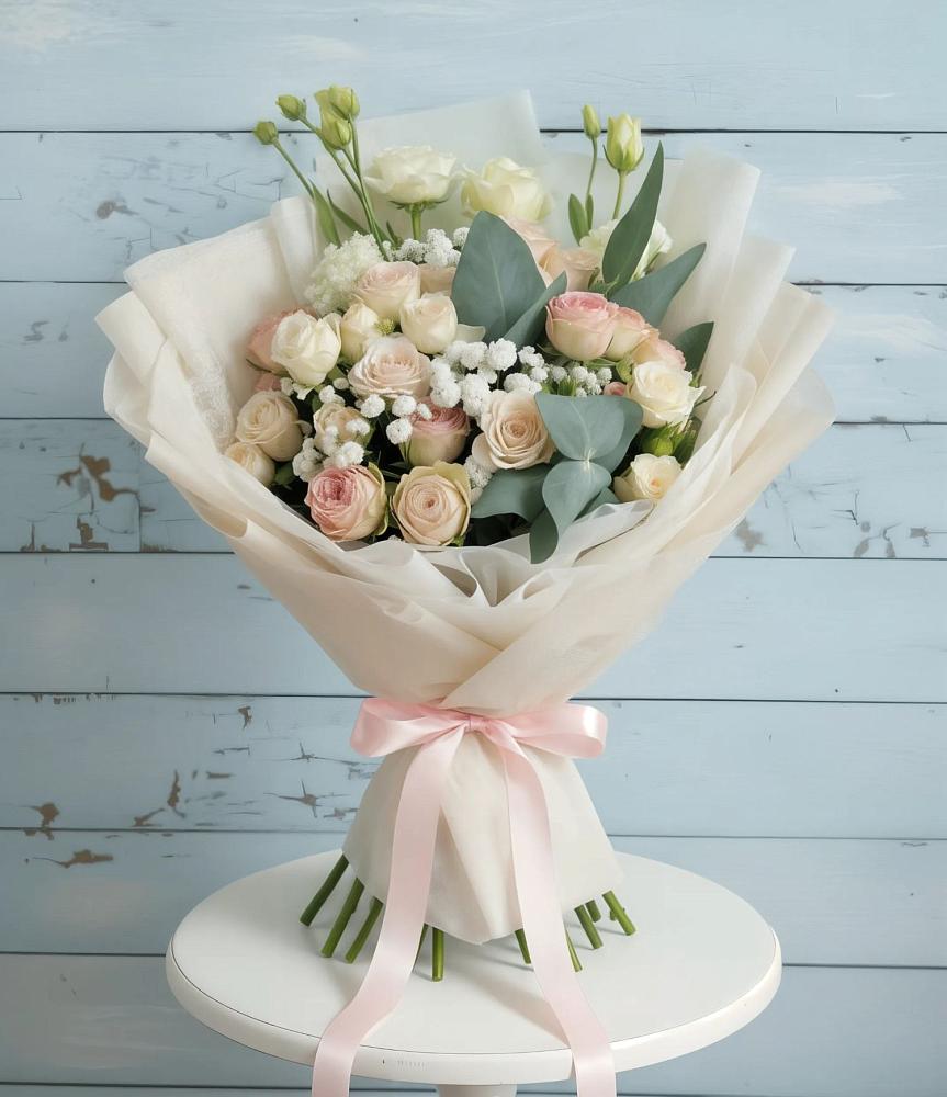 Букет цветов из: Розы и Лизиантусы в Кедровом Красноярского края