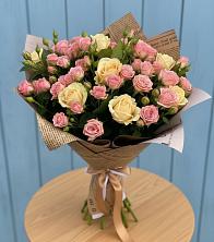 Букет цветов из:  Розы в Кедровом Красноярского края