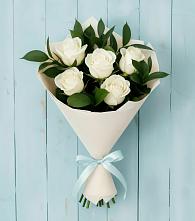 Букет цветов из:  Розы в Кедровом Красноярского края