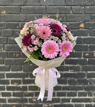 Букет цветов из:  Герберы и Хризантемы в Кедровом Красноярского края
