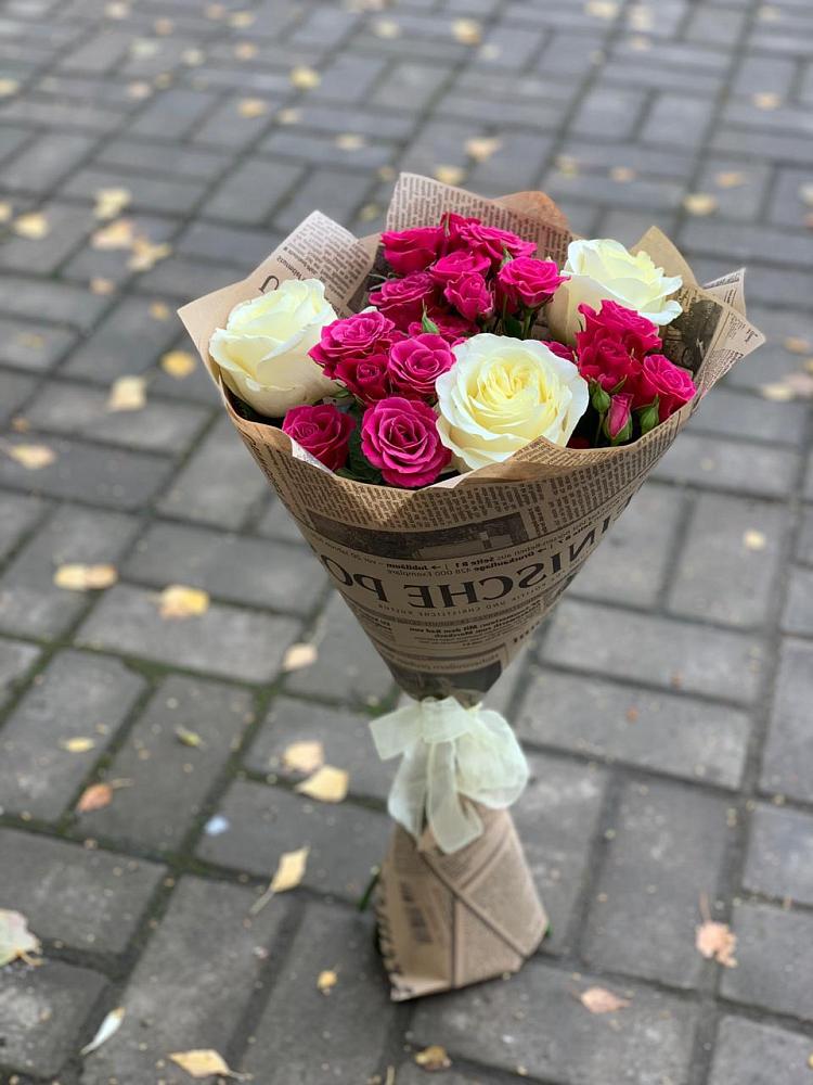 Букет цветов из: Розы в Кедровом Красноярского края