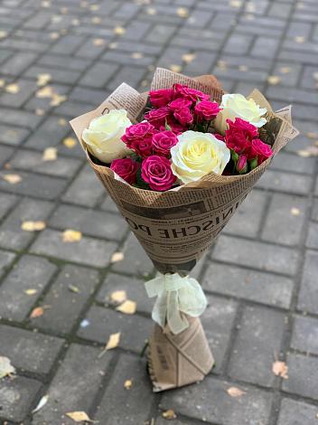Букет цветов из: Розы в Кедровом Красноярского края